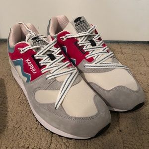 Karhu Synchron Classic - Gray Violet/Jazzy